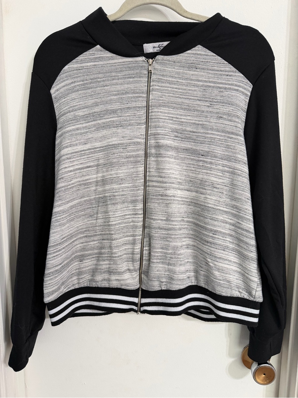 Moa Moa Grey & Black Light Jacket
